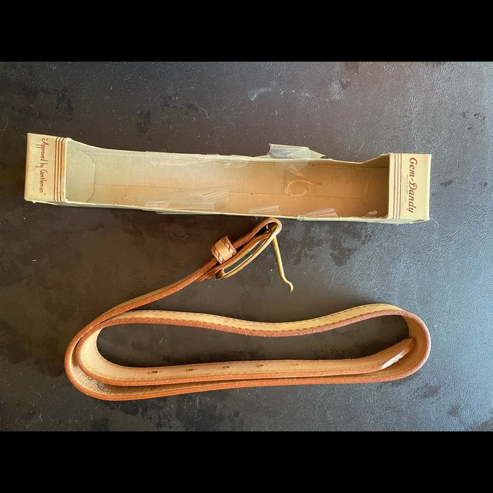 Vintage Brown 30” cowhide belt- Gem Dandy